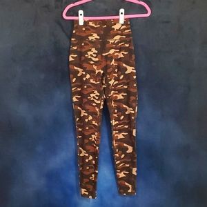 Camo leggings